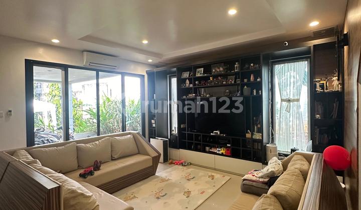 Rumah SHM Bagus di Pesanggrahan 1