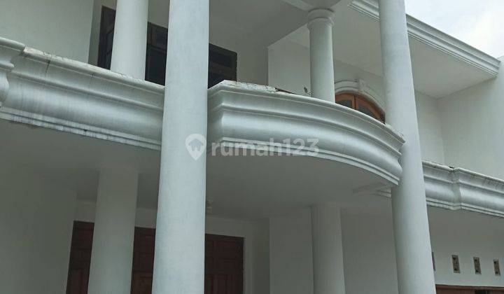 Rumah 2 Lantai Shm Bagus, Siap Huni 1