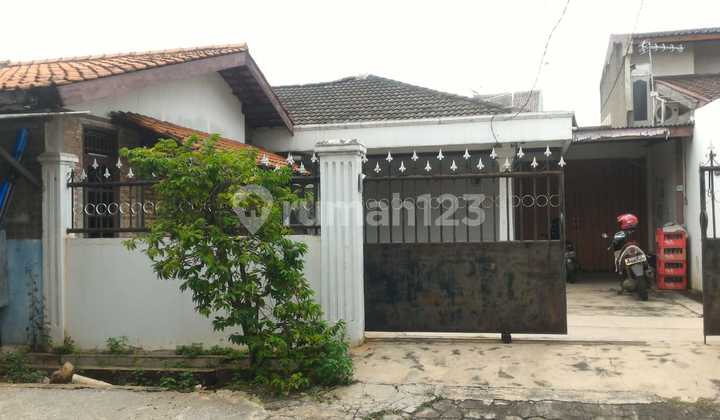 Rumah Bagus SHM di Bintaro