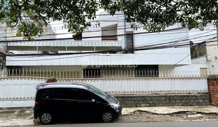 Rumah 2 Lantai SHM Bagus, Siap Huni 2