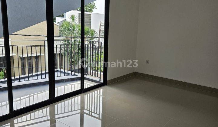 Rumah 2 Lantai Shm Bagus, Siap Huni 2