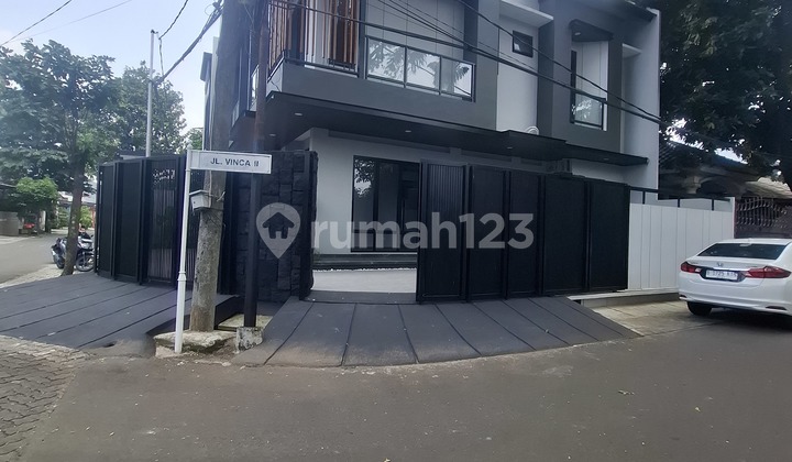 Good House SHM in BSD