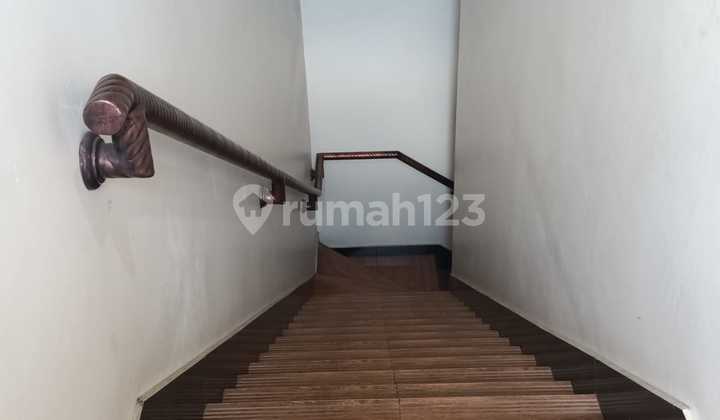 Nice House with SHM in Bintaro, Ready to Occupy 2