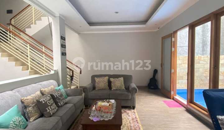 Rumah Bagus SHM di Bintaro