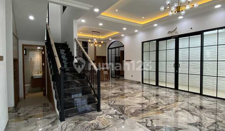 Rumah Bagus SHM di Alam Sutera 2