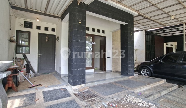 Rumah Bagus SHM di Graha Raya