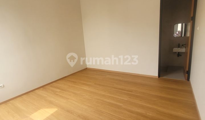 For Sale Hook House Kencanaloka Bsd Nice House SHM in BSD 2