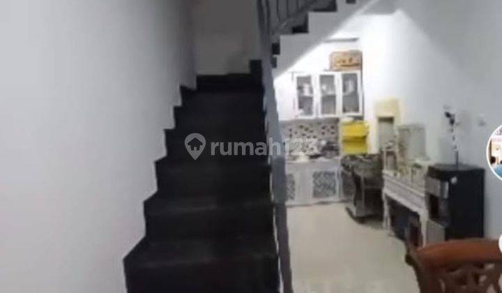 Rumah 2 Lantai Bagus di Vila Bintaro Indah Pondok Pucung, Ciputat 1