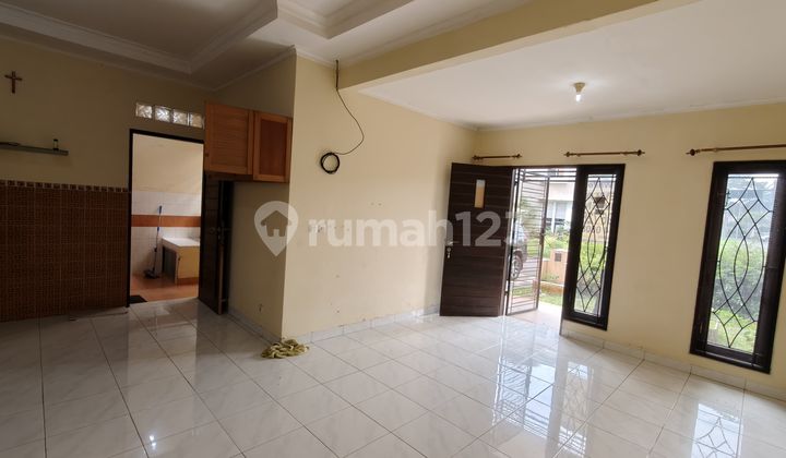 Prestigia 3ac East-Facing Curtains Prestigia 3ac East-Facing Curtains