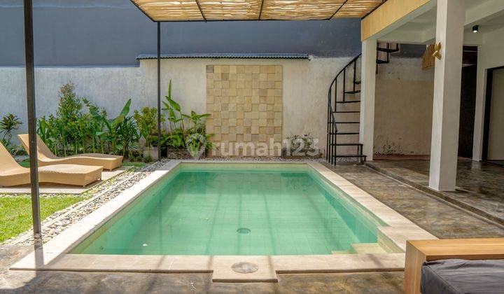 Nice 2 Floor Villa Furnished SHM in Seminyak, Badung 2