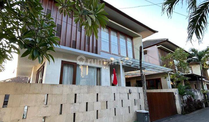 Villa Mewah Fully Furnished di Renon Dekat Pantai Sanur, Denpasar 1