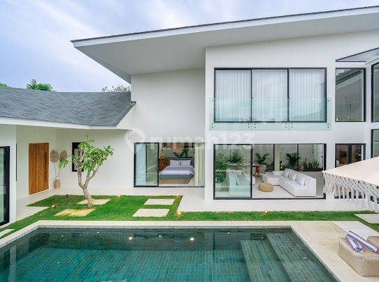 Dijual Villa Super Arsitektur Prime Area Seminyak Leasehold Freehold  2