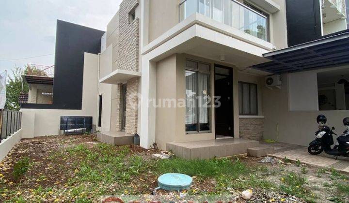 Rumah Hook 2 Lt Di Grand Galaxy  2