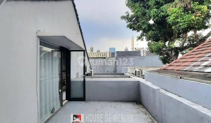 RUMAH 2 LANTAI DALAM TOWNHOUSE AMPERA KEMANG FURNISHED 2