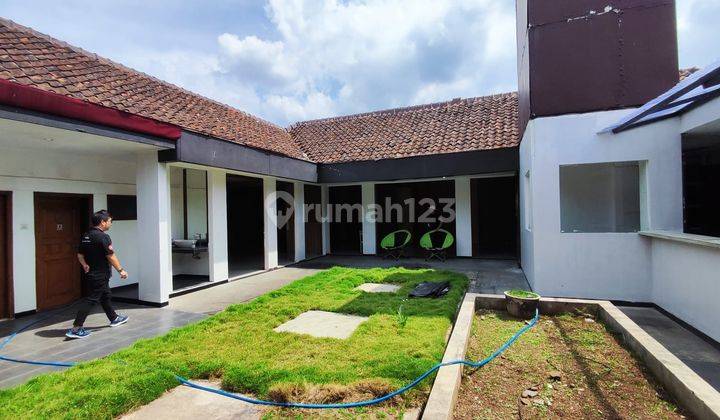 Dijual Rumah Bagus di Mainroad Dr Cipto Bandung 2