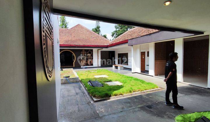 Dijual Rumah Bagus di Mainroad Dr Cipto Bandung 1