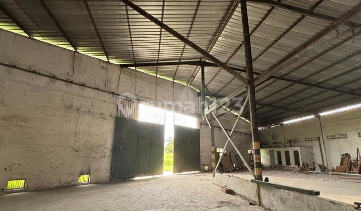 Gudang Bersama di Kawasan Industri Selokan Jeruk