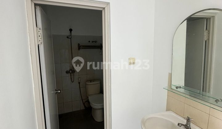 Rumah Taman Kopo Indah 3 Patung Macan 2