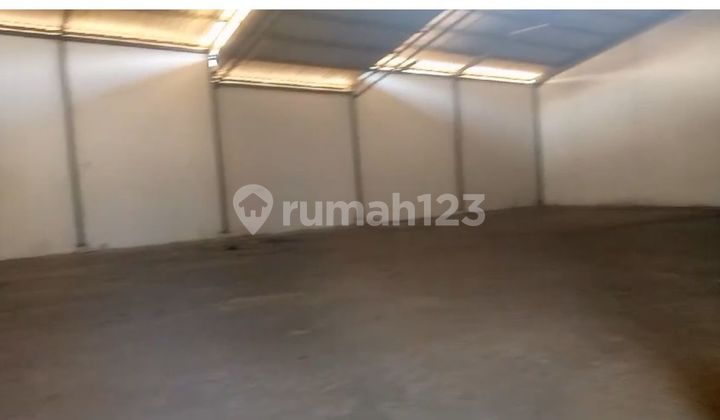 Gudang di Mainroad Bojongsoang Bandung