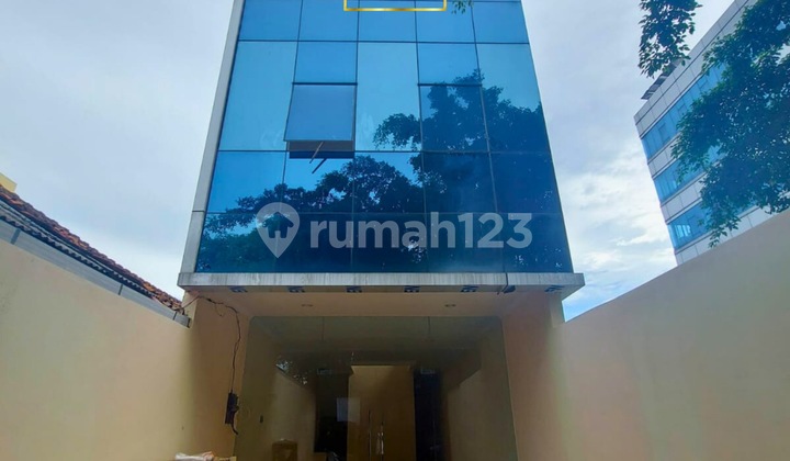 Building & Office Mampang One Step Away from Busway Stop