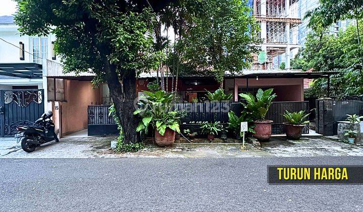 Rumah Tua Kebayoran baru Turun Harga 1