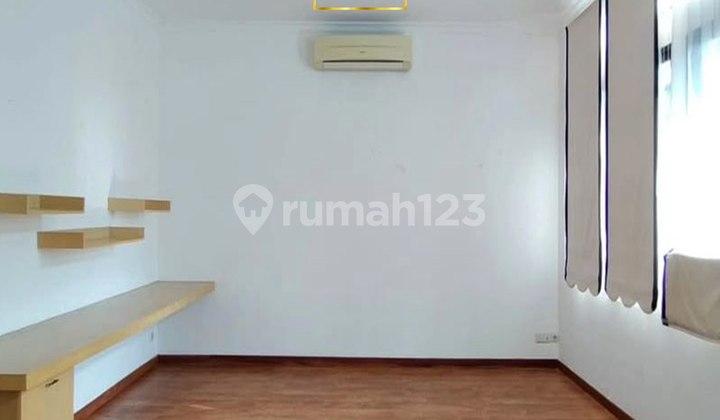 Rumah Sewa Kemang area Tenang Dekat MCD Kemang 2