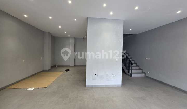2-Storey Commercial Shophouse Near Panglima Polim, Suitable for Office & Café 2
