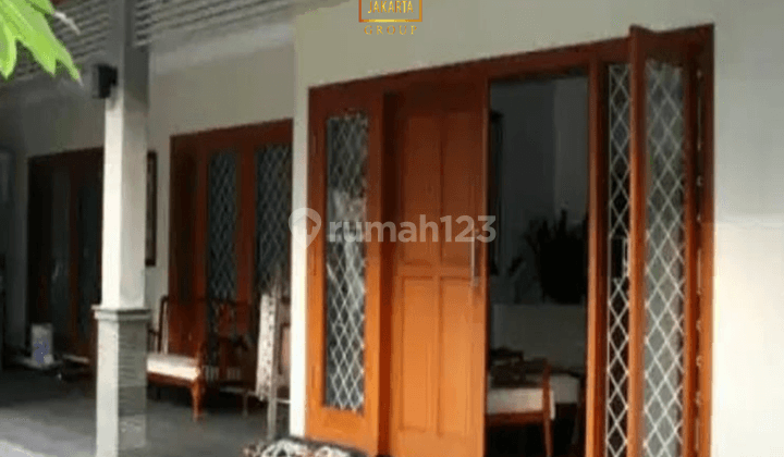  Rumah Siap Huni, Dekat Stasiun MRT Cipete, Semi Furnished.  2