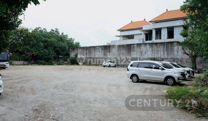 Kav Komersil Kuta Bali Hadap Pantai Daerah Turis 2