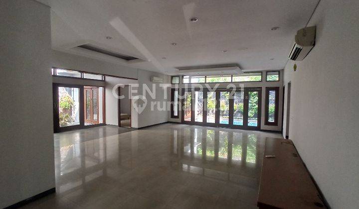 Disewakan Rumah 4BR Disenopati 2 Lantai Jakarta Selatan 1