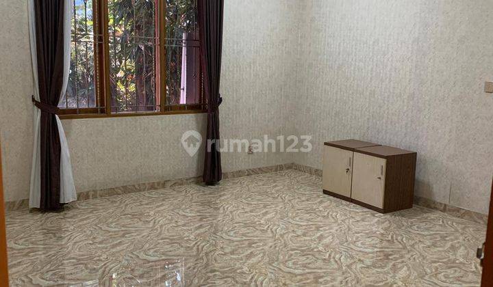 Dijual Rumah Mewah Furnished di Komplek Mewah Sunter 2