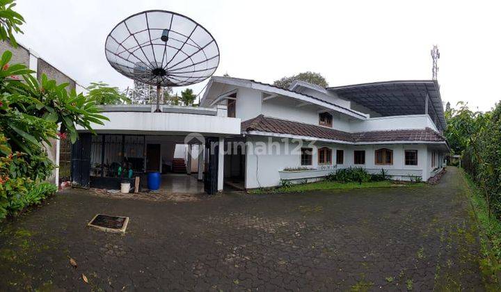 Rumah Villa Luas Sejuk di Sayap Setiabudi Bandung Utara 1