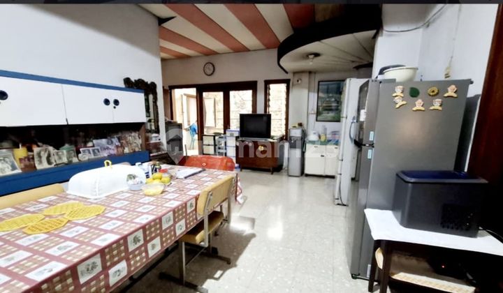 Jual Rumah Usaha strategis di Sayap Riau Bandung Tengah Kota Jual Rumah Usaha strategis di Sayap Riau Bandung Tengah Kota