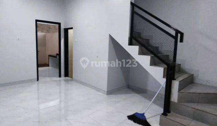 Rumah Dijual 2 Lantai 5 Menit Dari Tol Jatiasih Murah 2