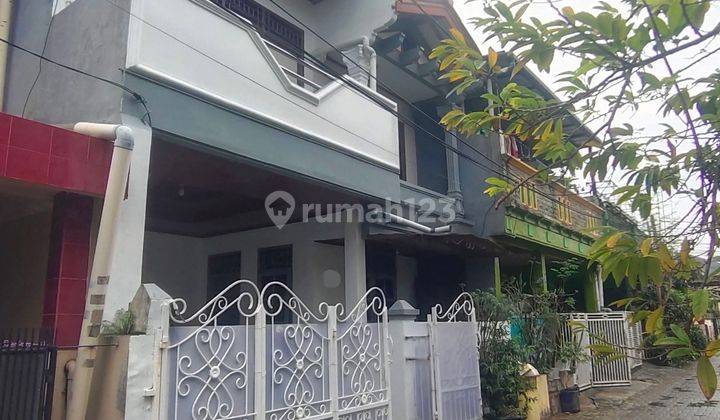 Disewakan rumah 2 lantai,siap huni di harapan indah bekasi 1