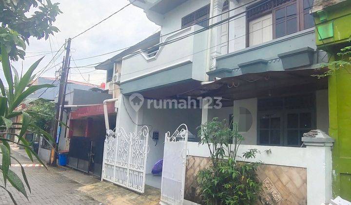 Disewakan rumah 2 lantai,siap huni di harapan indah bekasi 2