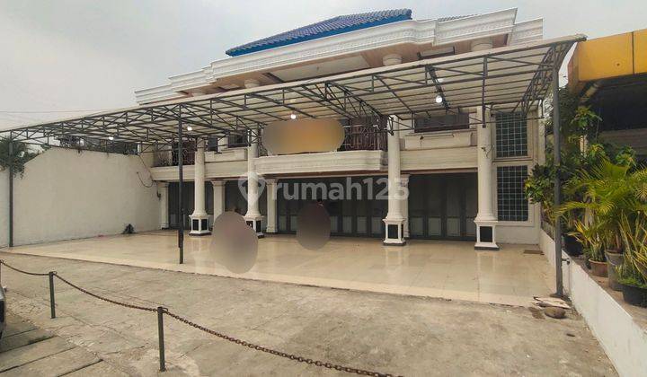 Disewakan Rumah Ex Showroom Di Klender,duren Sawit 1