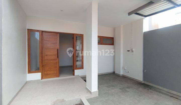 RUMAH 2 LANTAI RUMAH 3 KAMAR TIDUR DEKAT SANUR DAN RENON 2