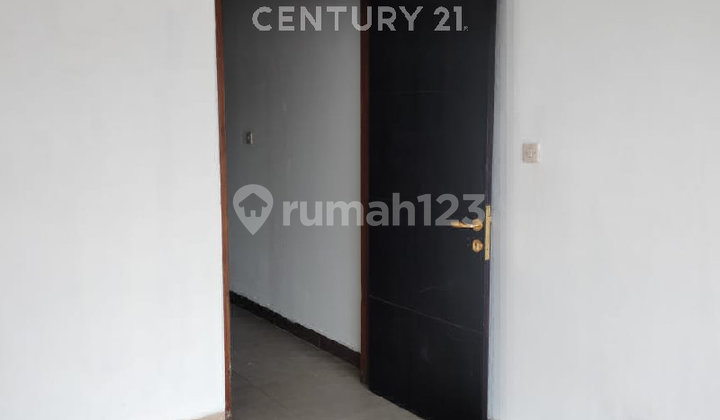 2-Story House Suitable for Rent in Cempaka Putih Barat, Jakarta 2