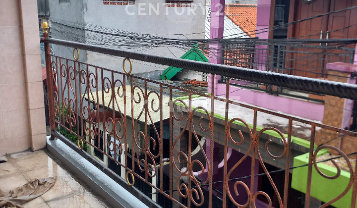 2-Story House in Kemayoran, Central Jakarta S9491 2