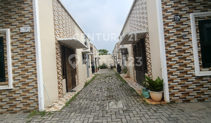 Ready-to-Occupy House In DPRD Kav Penggilingan East Jakarta S9135