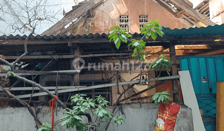 House for Sale, Land Price Calculated Below NJOP, West Jakarta 2