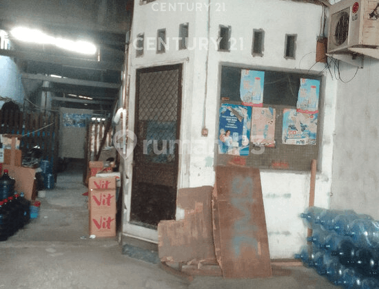 Warehouse in Cipinang, East Jakarta, Access for 2 Cars, Near Public Facilities S9507