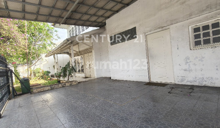 Rumah Besar Pinggir Jalan Raya Di Jl Walang Koja JakUt S9111 2