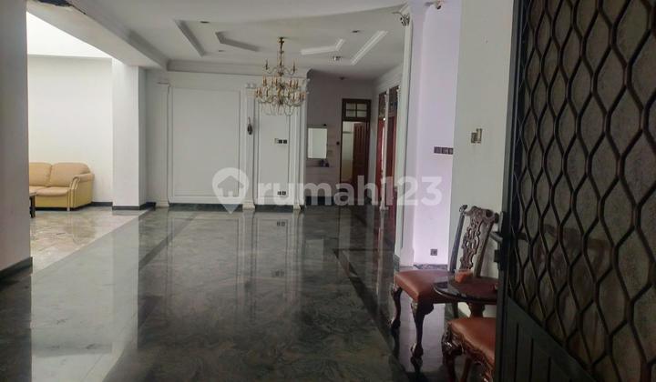 Two-Story Hook House in Kayu Putih, Central East Jakarta R1639 Two-Story Hook House in Kayu Putih, Central East Jakarta R1639