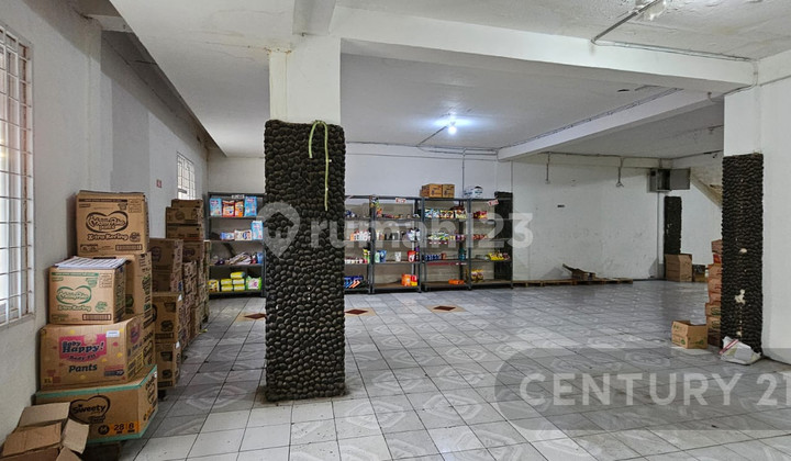 Ruko Strategically Located on the Side of the Main Road in Kalimalang R1932