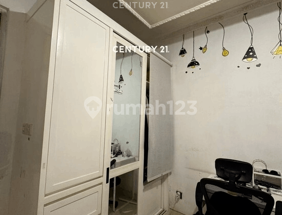 Rumah Dalam Cluster Depan Taman Om 17682 2