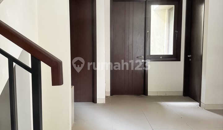 Dijual Rumah Siap Huni REGENTOWN BSD Posisi dekat ICE BSD Dijual Rumah Siap Huni REGENTOWN BSD Posisi dekat ICE BSD