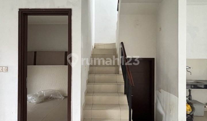 For Sale 2-story House in Greenlake City Cluster Asia For Sale 2-story House in Greenlake City Cluster Asia