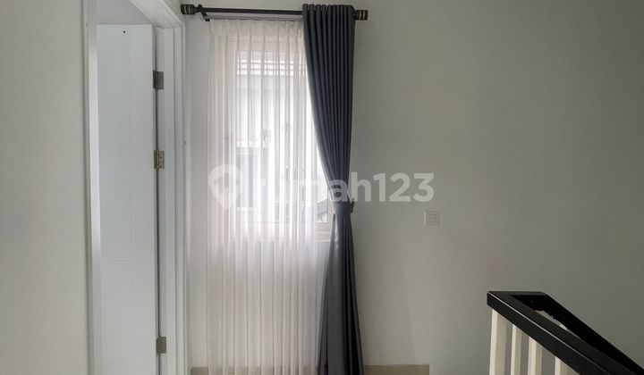 Dijual Cepat Rumah Siap huni dan cantik Berlokasi di BSD
